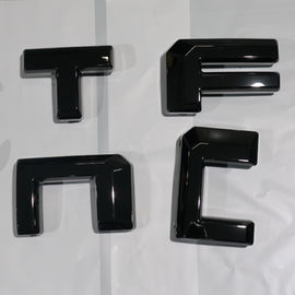 آلة طلاء PVD باللون الأسود للسيارات ABS شعار الشعار