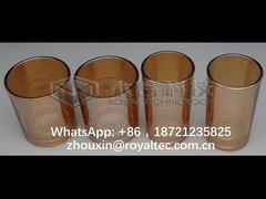 لون كهرماني غامق على الأواني الزجاجية